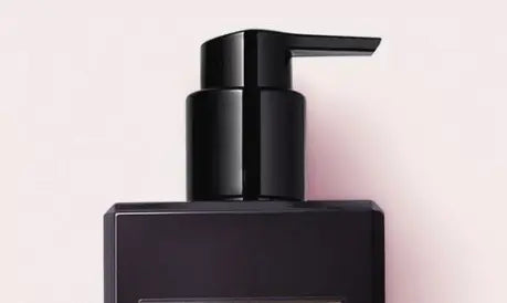 Victoria's Secret Bombshell oud Fragrance Lotion - 250 ml