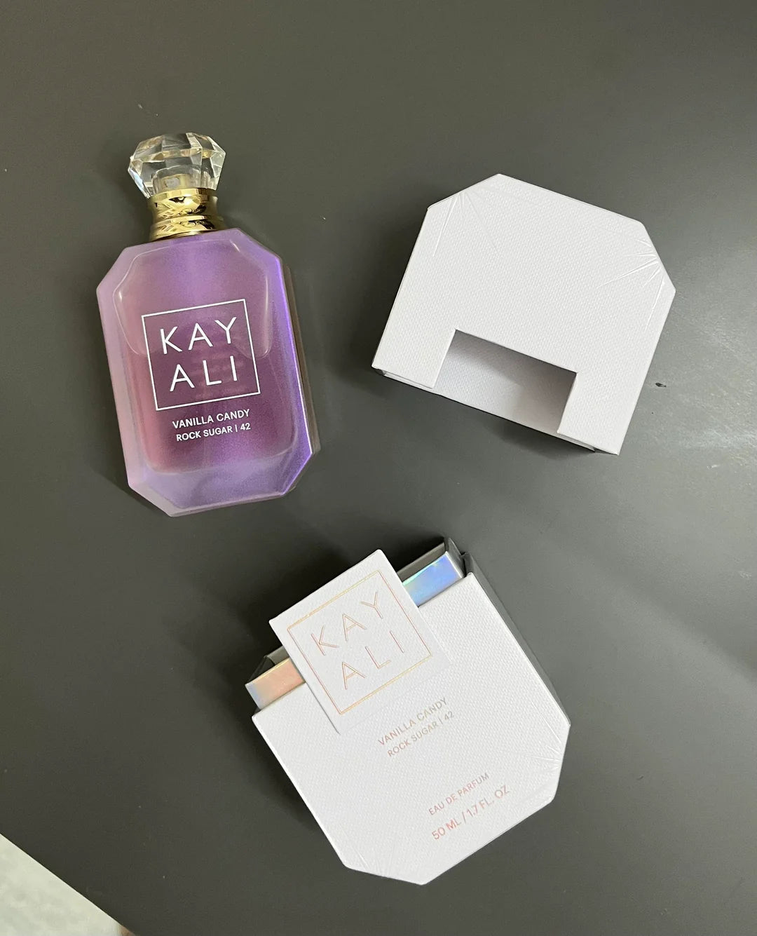 Huda Beauty - KAYALI Vanilla Candy Rock Sugar 42 Eau de Parfum - 100ml