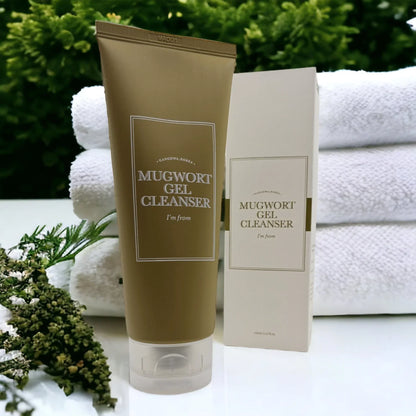 🌿 Mugwort Gel Cleanser – Soothing & Purifying Cleanser 💧✨
