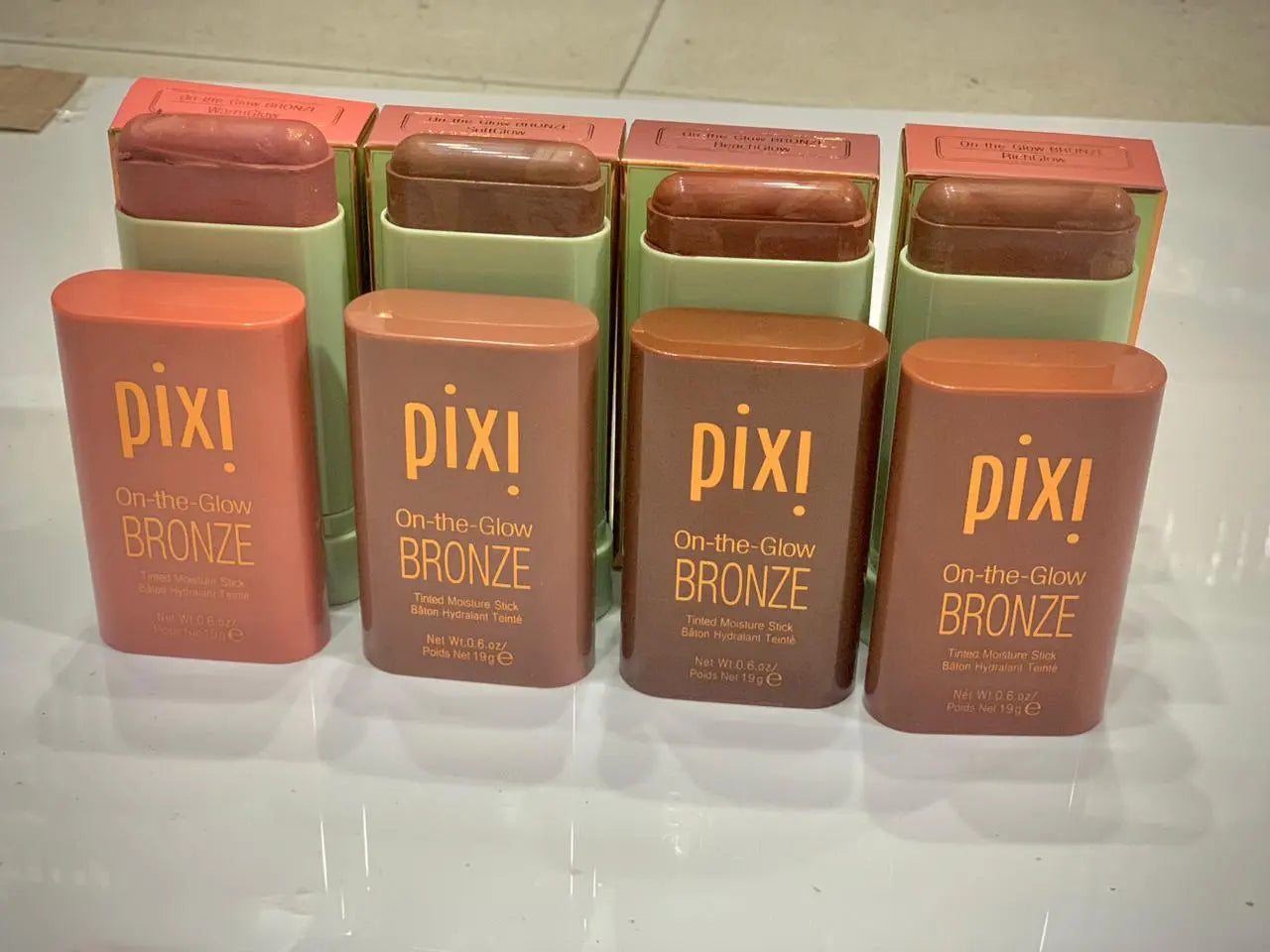 PIXI ON-THE-GLOW CONTOUR STICK - Bronze